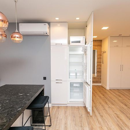Petrovdom 190-199-216 In Spacious Apartments At Rc New York Concept House Kiev Exteriör bild