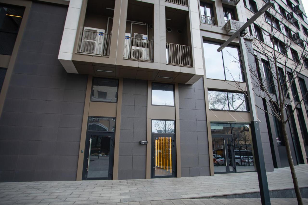 Petrovdom 190-199-216 In Spacious Apartments At Rc New York Concept House Kiev Exteriör bild