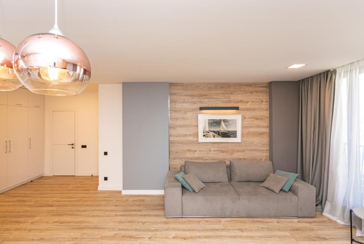 Petrovdom 190-199-216 In Spacious Apartments At Rc New York Concept House Kiev Exteriör bild