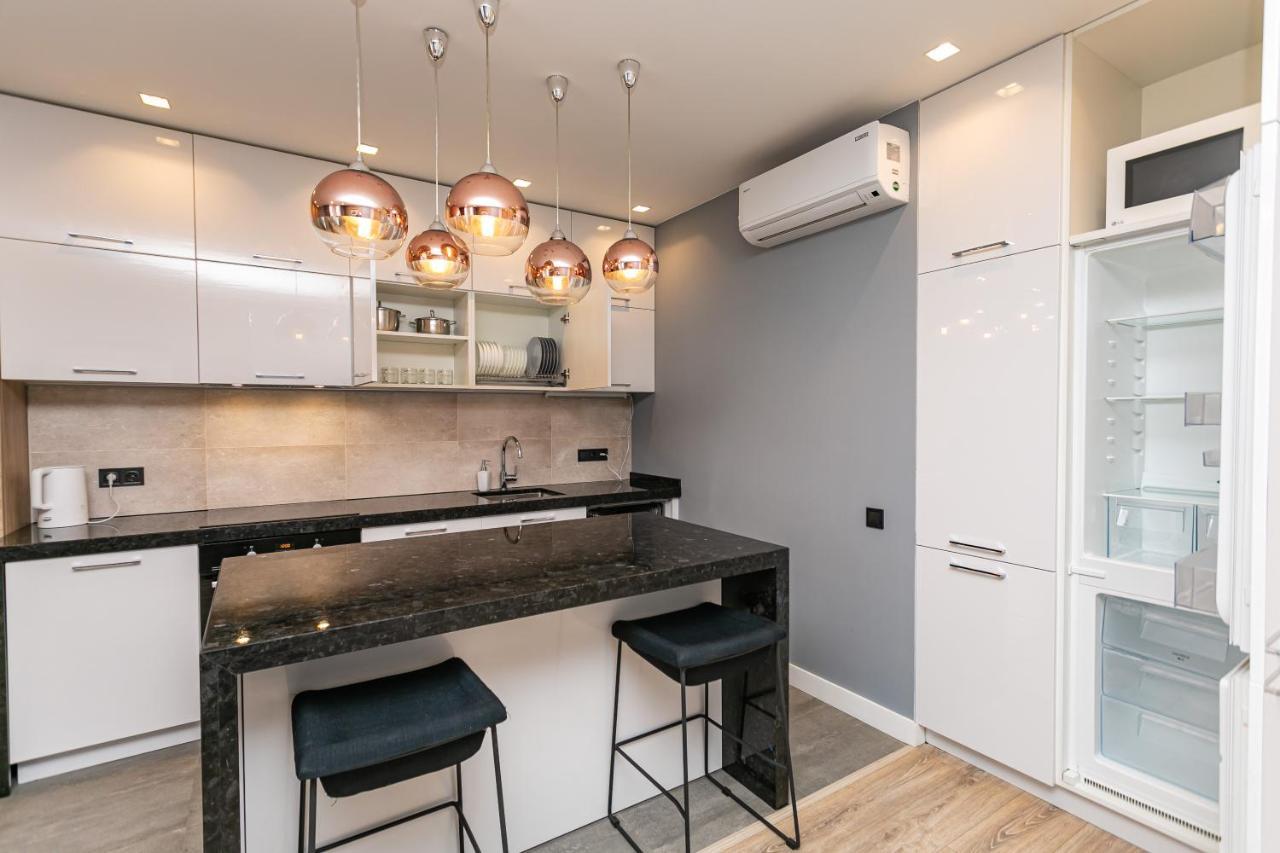 Petrovdom 190-199-216 In Spacious Apartments At Rc New York Concept House Kiev Exteriör bild