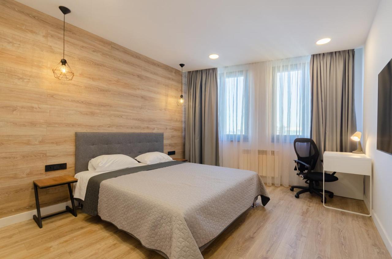 Petrovdom 190-199-216 In Spacious Apartments At Rc New York Concept House Kiev Exteriör bild